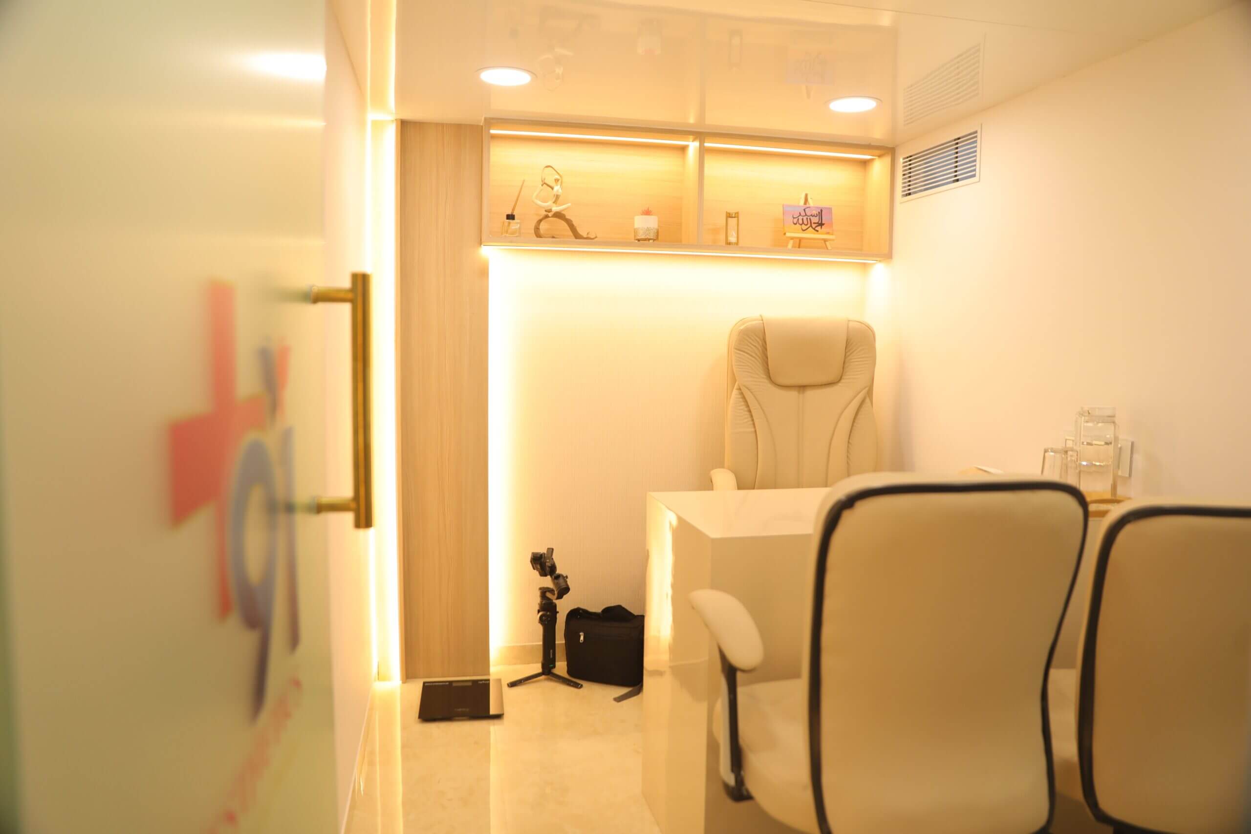 About Us | Skin Care | Hair Care | Cosmetic Gynecology treatment Clinic In Mumbai plus91 asthetics (1)-min